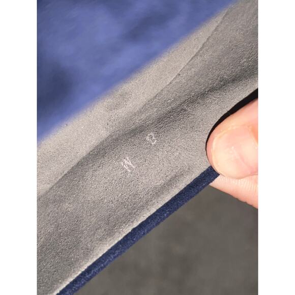 Stuart Weitzman Almond Suede Block Heel Pump with Silver Trim Navy Blue Size 8 - Picture 5 of 8